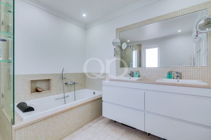 Image No.39-4 Bed House for sale
