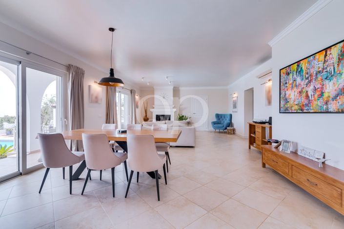 Image No.7-4 Bed House for sale