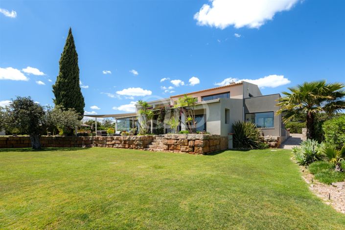 Image No.18-4 Bed House for sale
