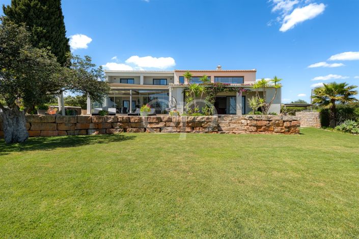 Image No.20-4 Bed House for sale