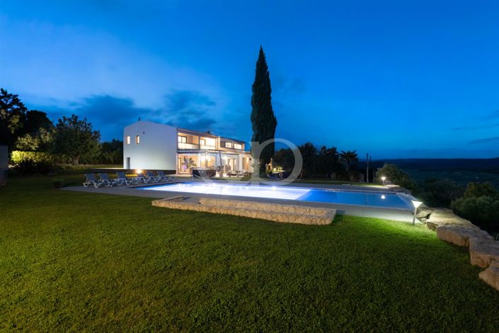 Image No.31-4 Bed House for sale