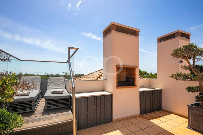 Image No.23-2 Bed Apartment for sale