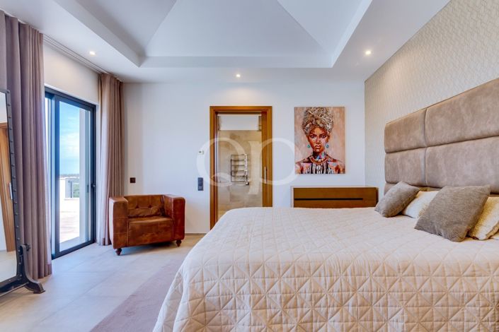 Image No.23-4 Bed House for sale