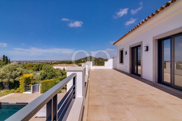 Image No.44-4 Bed House for sale