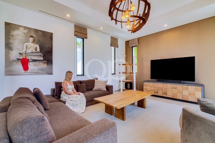 Image No.48-4 Bed House for sale