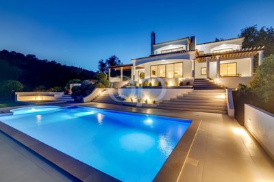 1 - Loule, House