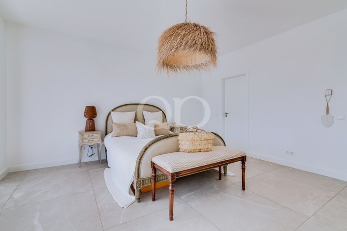 Image No.36-4 Bed House for sale