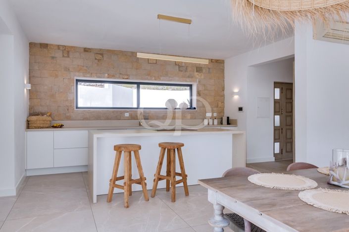 Image No.39-4 Bed House for sale