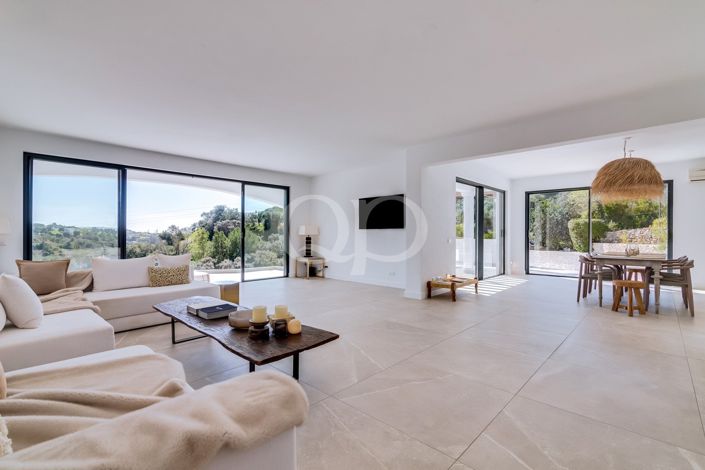 Image No.4-4 Bed House for sale