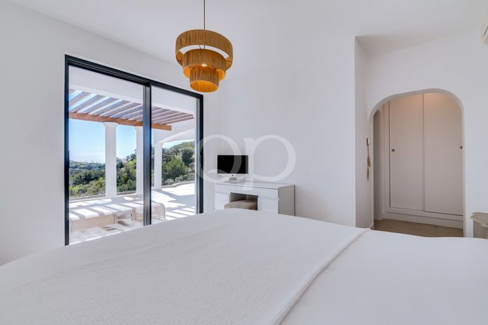 Image No.57-4 Bed House for sale