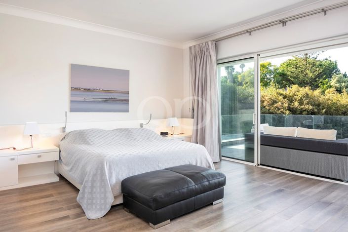 Image No.18-5 Bed House for sale