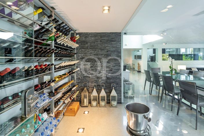 Image No.28-5 Bed House for sale