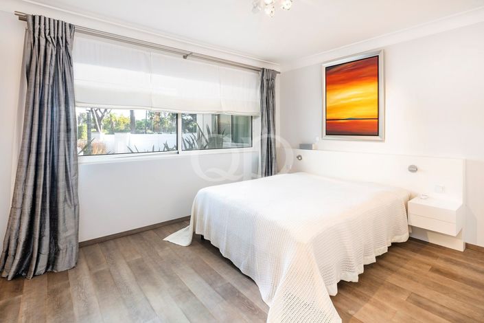 Image No.35-5 Bed House for sale