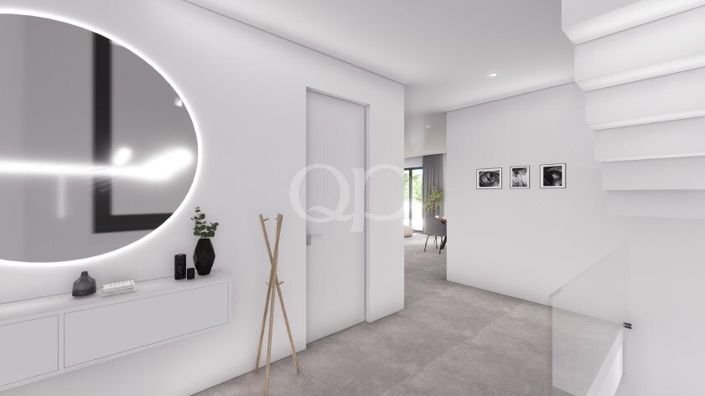 Image No.10-4 Bed House for sale