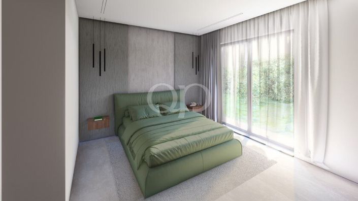 Image No.17-4 Bed House for sale