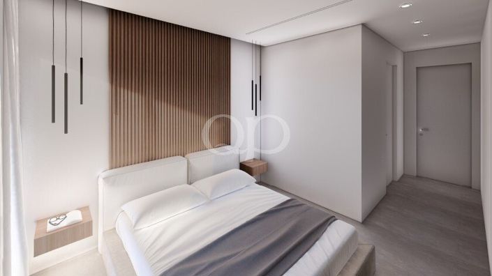 Image No.18-4 Bed House for sale
