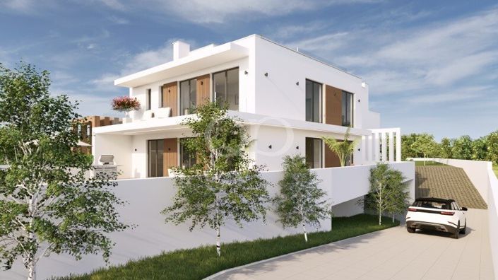 Image No.2-4 Bed House for sale