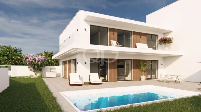 Image No.25-4 Bed House for sale