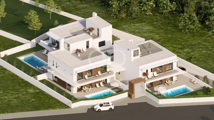 Image No.28-4 Bed House for sale