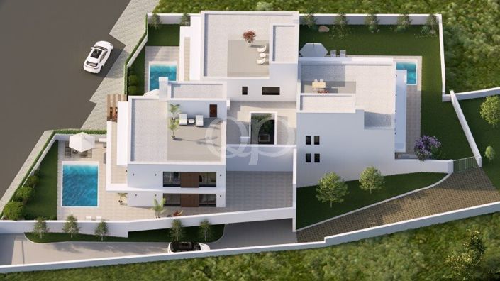 Image No.30-4 Bed House for sale