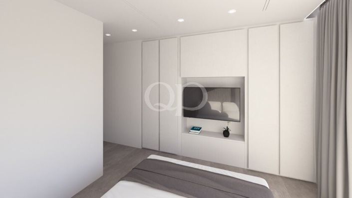 Image No.34-4 Bed House for sale