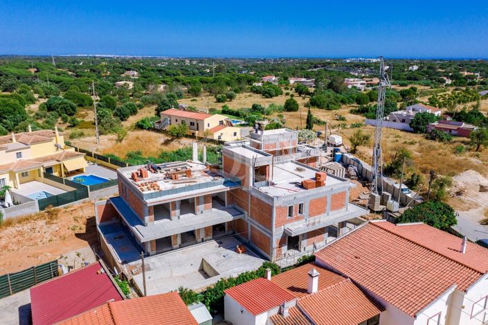 Image No.45-4 Bed House for sale