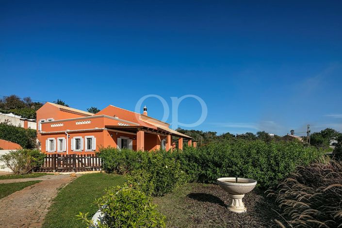 Image No.12-4 Bed House for sale
