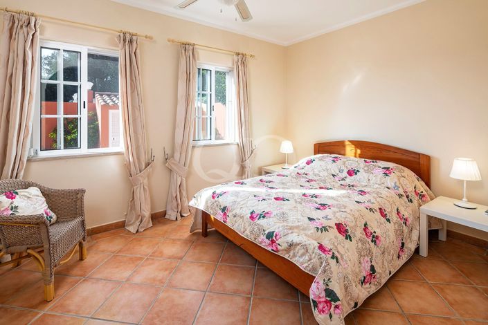 Image No.16-4 Bed House for sale
