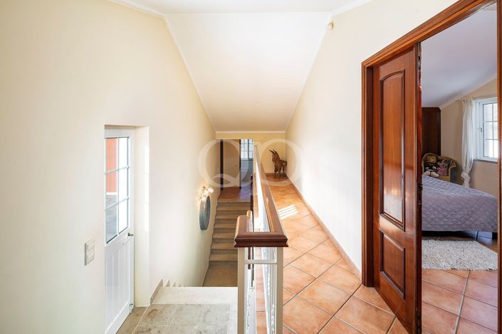 Image No.18-4 Bed House for sale