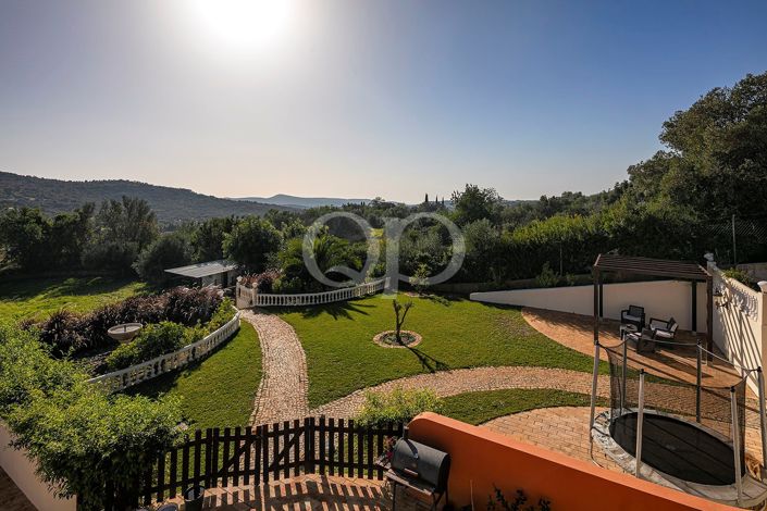 Image No.19-4 Bed House for sale
