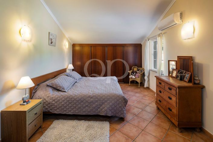 Image No.24-4 Bed House for sale
