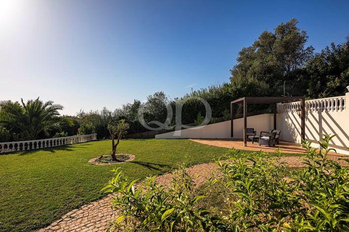 Image No.3-4 Bed House for sale