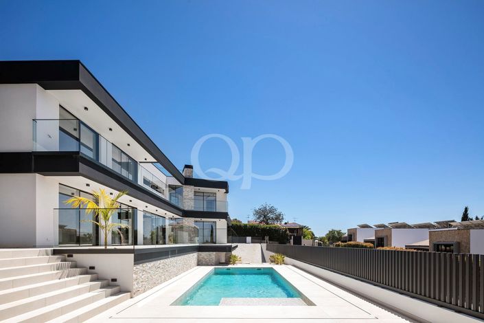 Image No.26-5 Bed House for sale