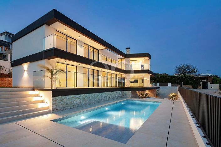 Image No.28-5 Bed House for sale