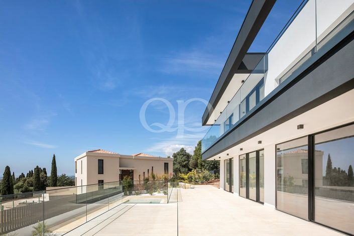 Image No.36-5 Bed House for sale