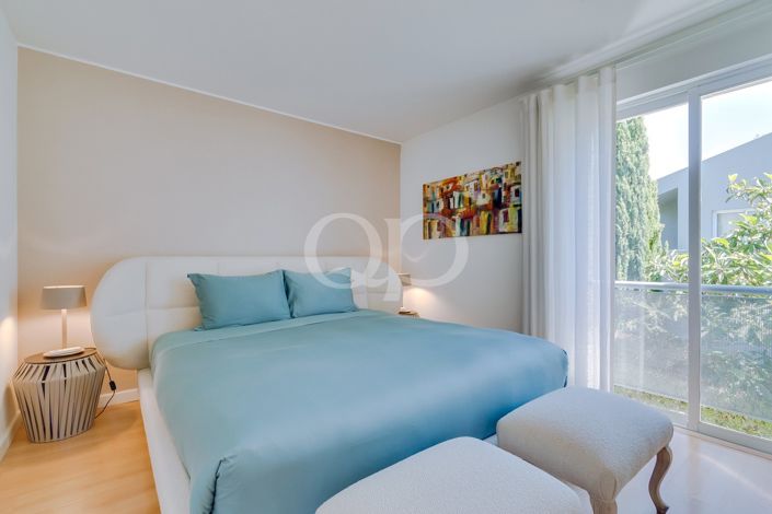 Image No.10-3 Bed House for sale