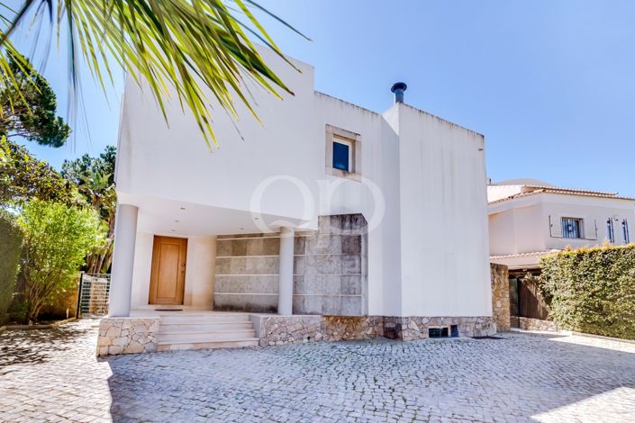 Image No.42-3 Bed House for sale