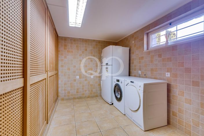 Image No.46-3 Bed House for sale