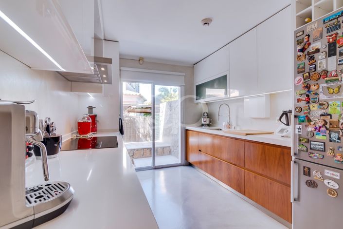 Image No.6-3 Bed House for sale
