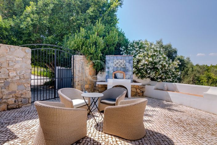 Image No.20-5 Bed House for sale