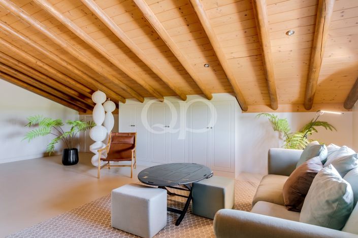 Image No.36-5 Bed House for sale