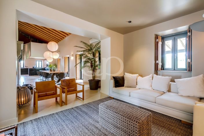 Image No.58-5 Bed House for sale