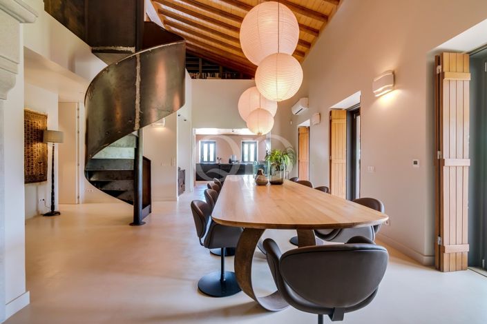 Image No.60-5 Bed House for sale