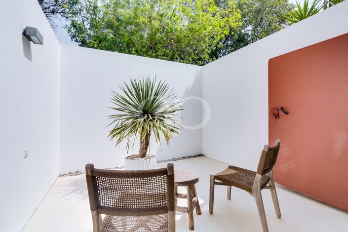 Image No.15-3 Bed House for sale