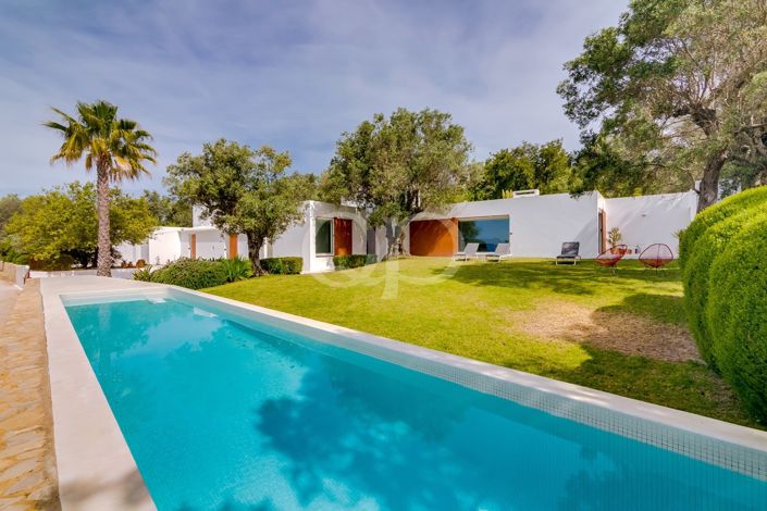 Image No.19-3 Bed House for sale