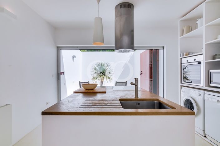 Image No.32-3 Bed House for sale