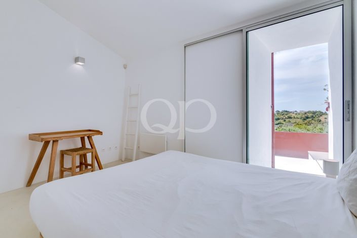 Image No.9-3 Bed House for sale