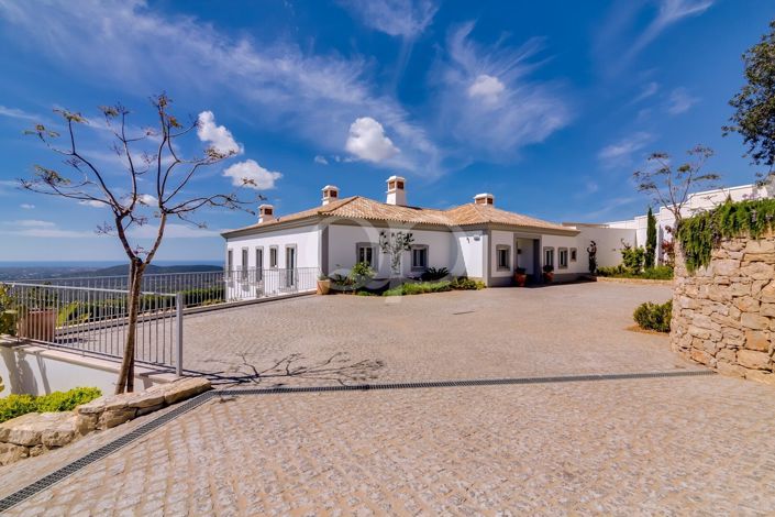 Image No.17-4 Bed House for sale