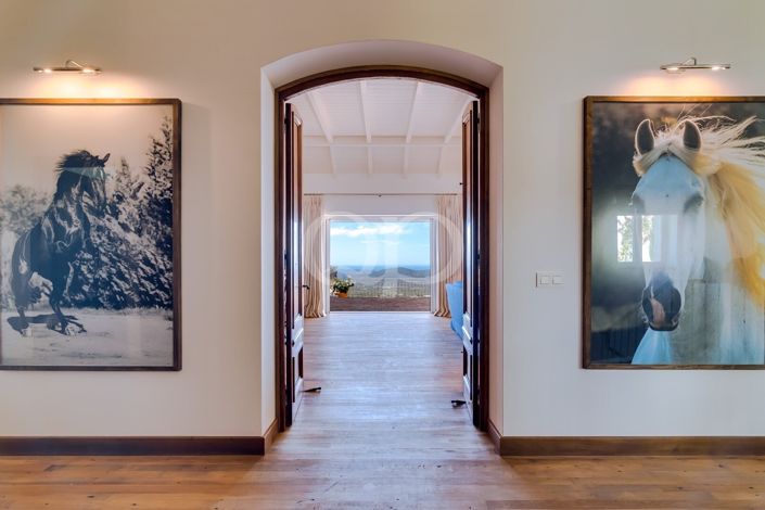 Image No.4-4 Bed House for sale