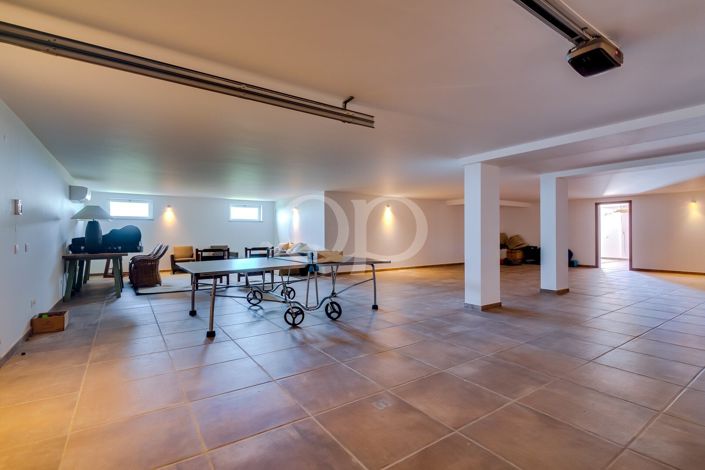 Image No.52-4 Bed House for sale